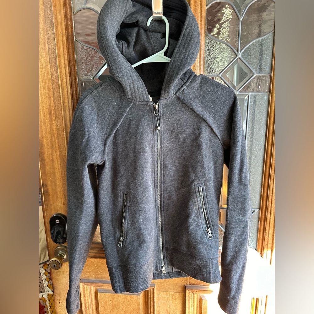 Lululemon charcoal grey hooded jacket